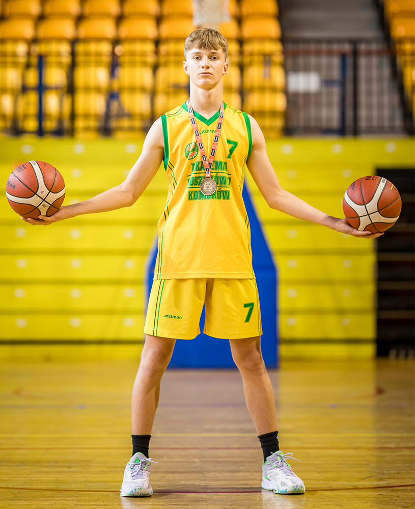 Karol Ciborowski z Piłkarzem